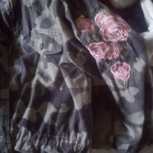Ladies jacket camo med